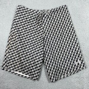 Under Armour HeatGear Board Shorts Mens 32 Black White Skull Print Swim Trunks